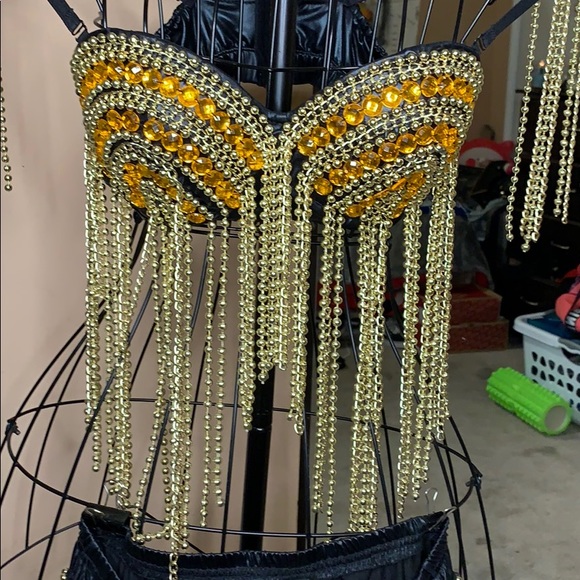 Festival 2-Piece hand made beaded outfit 😻😻😻 - Picture 1 of 8